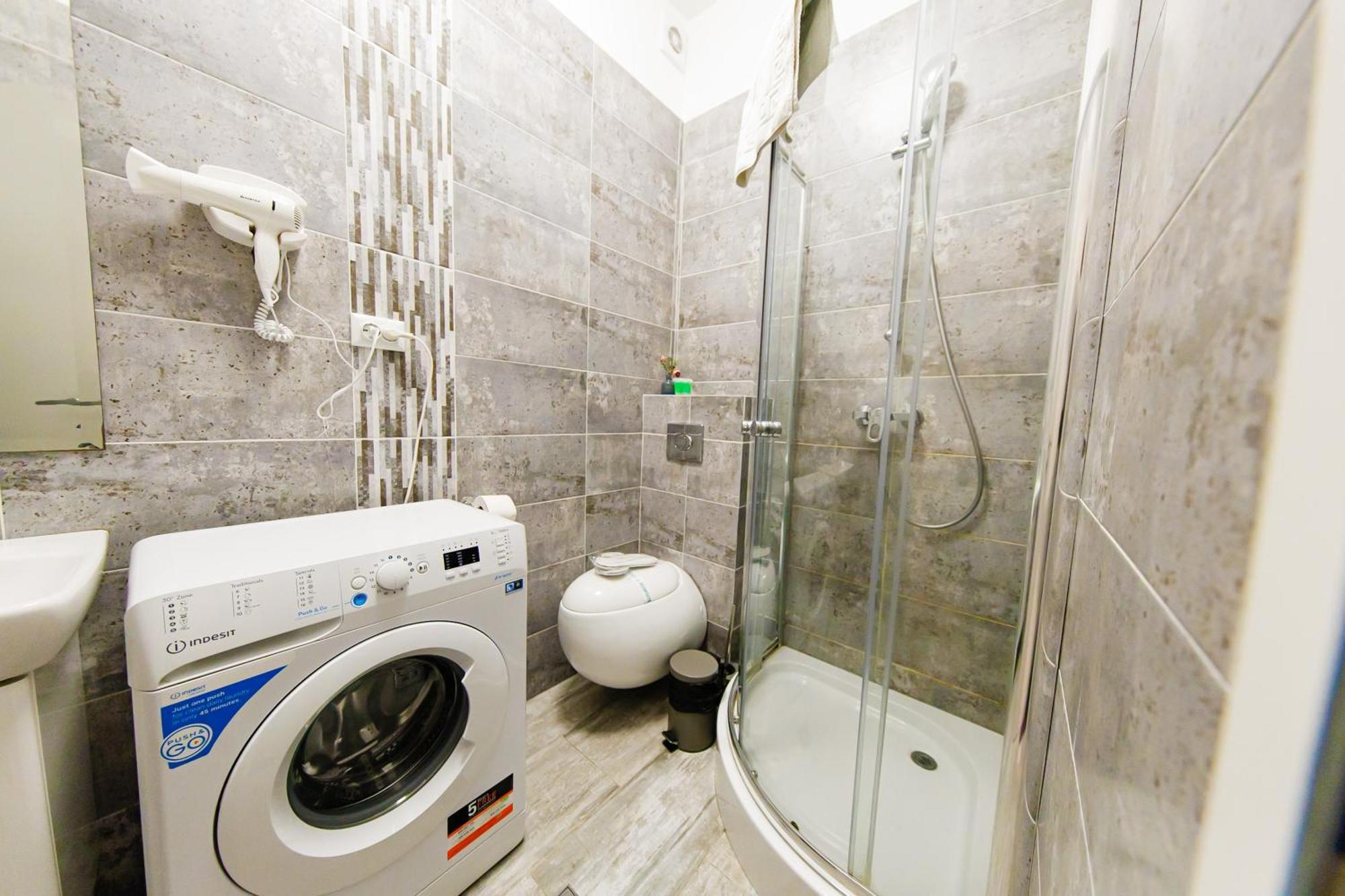 17 Zimbrului Residence At Lazar Towers Palas ยาช ภายนอก รูปภาพ