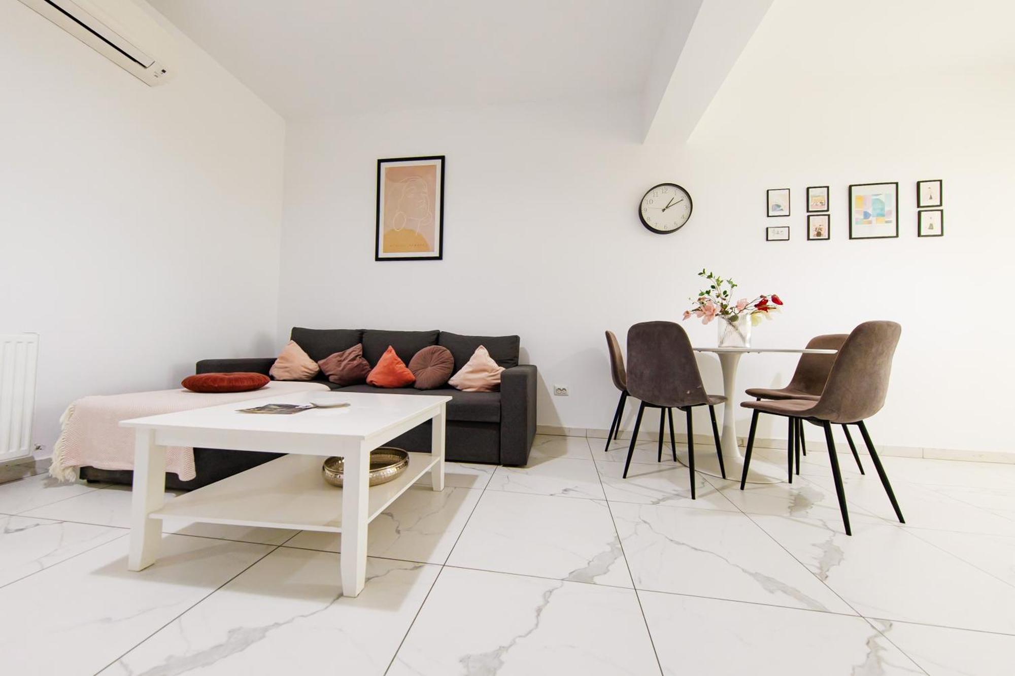 17 Zimbrului Residence At Lazar Towers Palas ยาช ภายนอก รูปภาพ