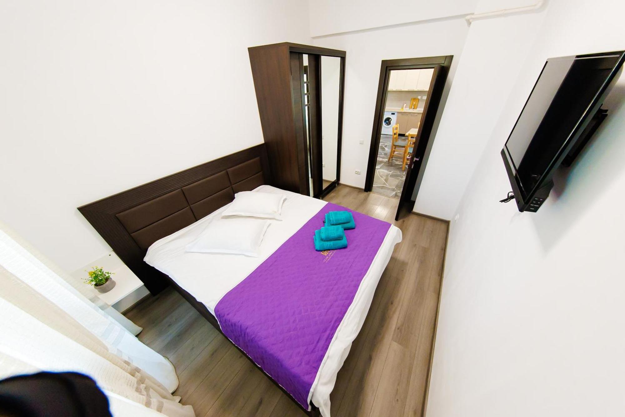 17 Zimbrului Residence At Lazar Towers Palas ยาช ภายนอก รูปภาพ