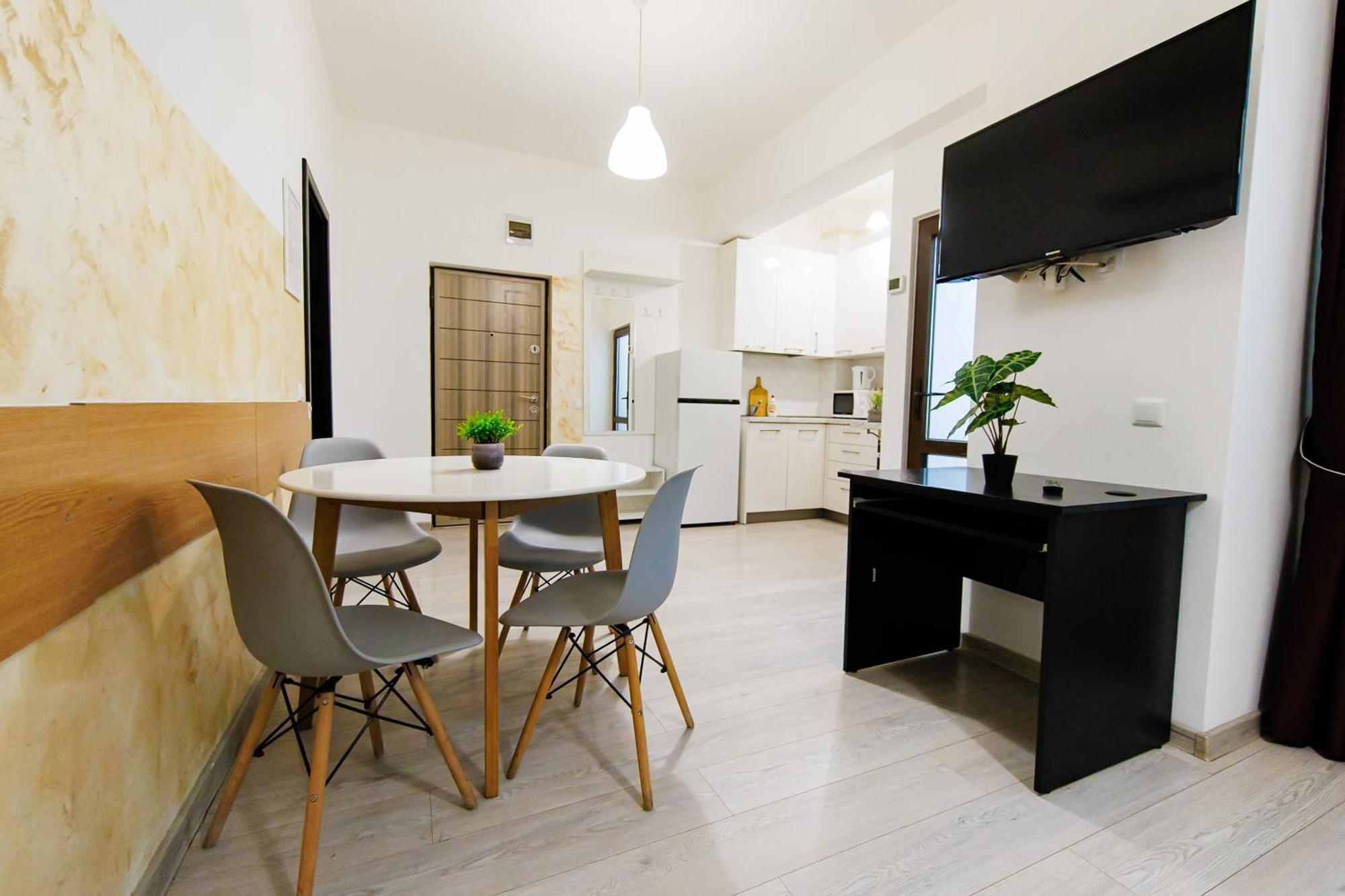 17 Zimbrului Residence At Lazar Towers Palas ยาช ภายนอก รูปภาพ