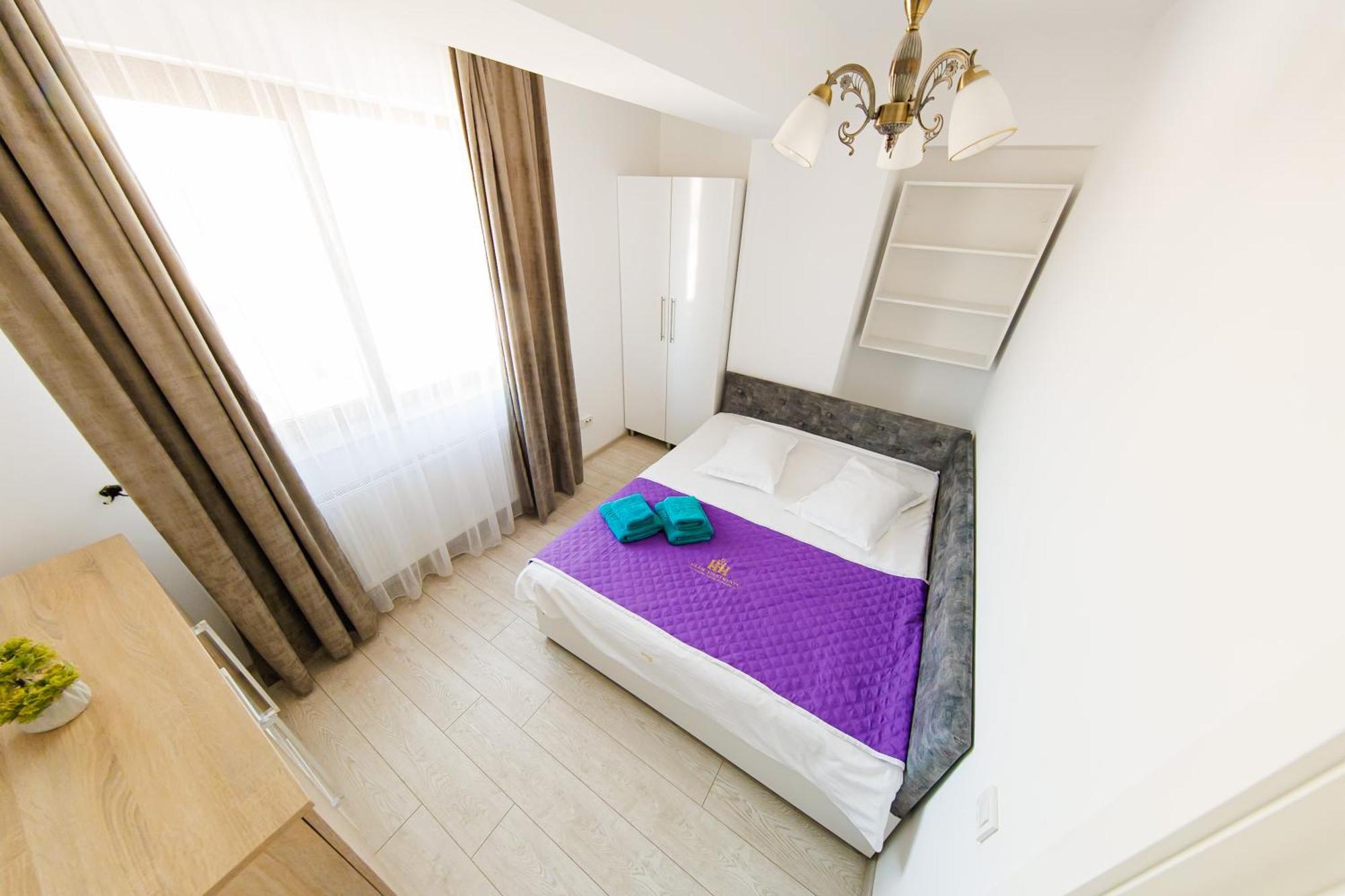 17 Zimbrului Residence At Lazar Towers Palas ยาช ภายนอก รูปภาพ