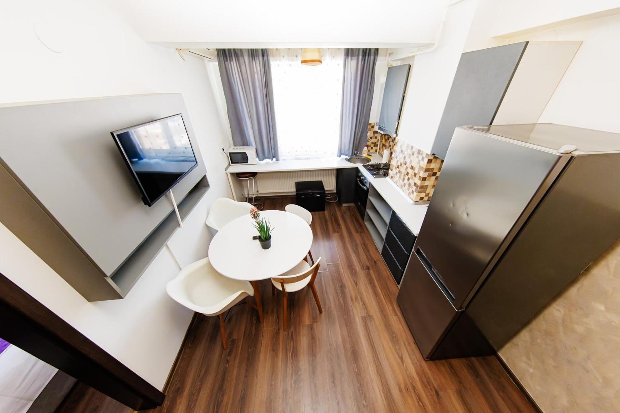 17 Zimbrului Residence At Lazar Towers Palas ยาช ภายนอก รูปภาพ