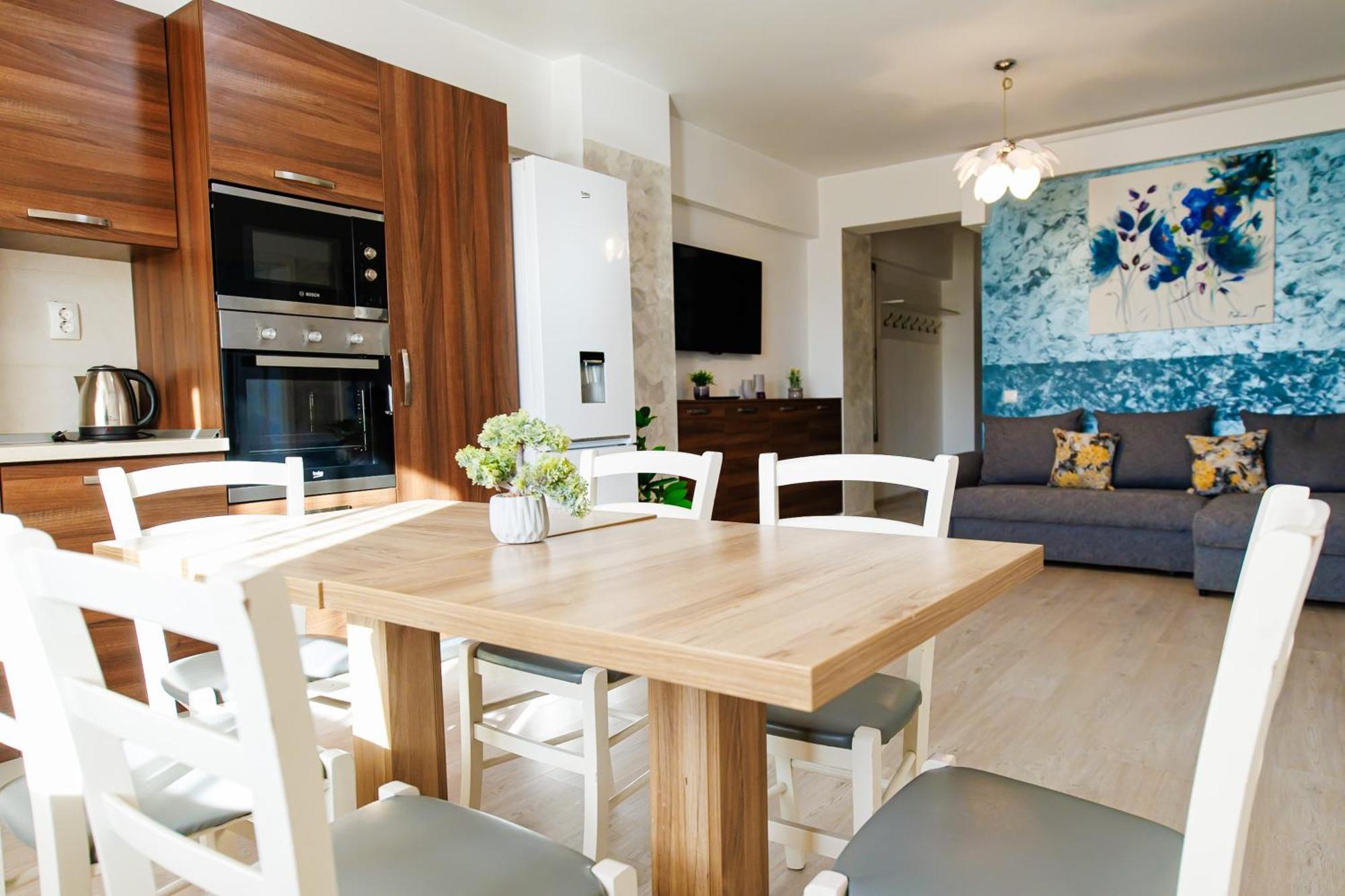 17 Zimbrului Residence At Lazar Towers Palas ยาช ภายนอก รูปภาพ